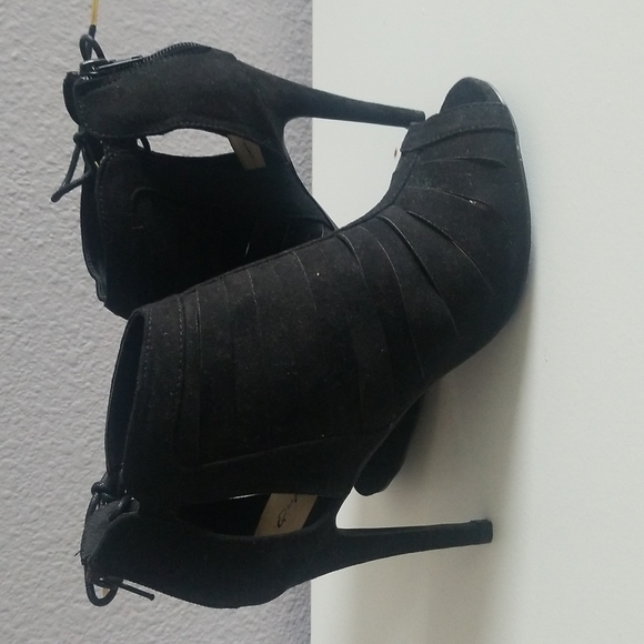 NWT Qupid Heels - Black - Picture 4 of 6